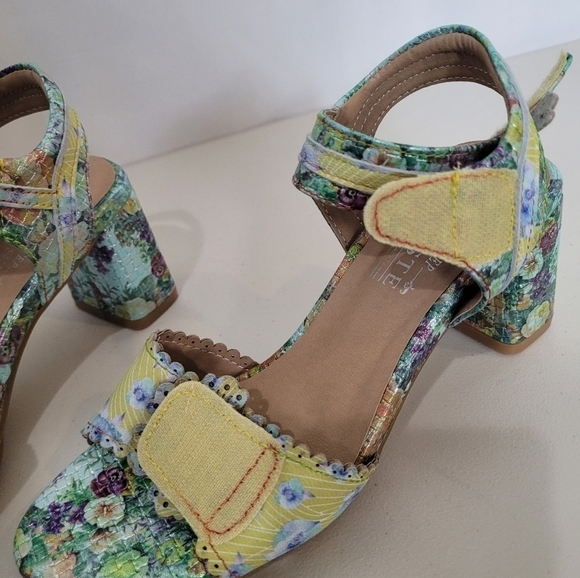 L'Artiste by Spring Step Vogeush Floral Leather Heeled Sandal - Size 36 (5.5/6) - Picture 11 of 16